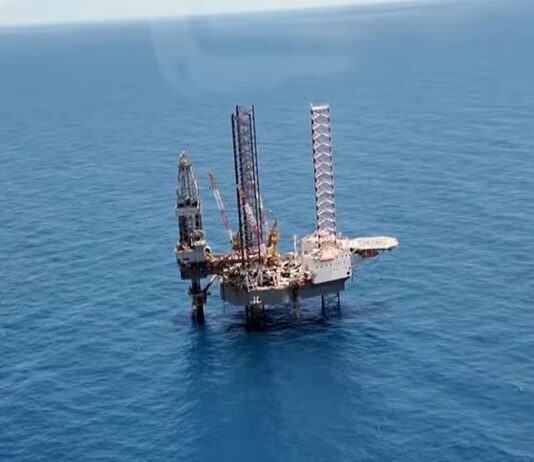 Fechamento de plataformas de petróleo em Sergipe movimenta mais de U$ 2,5 bilhões