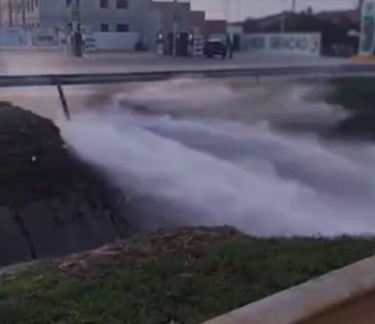 Vazamento de água provoca desabastecimento em bairros da Zona Sul de Aracaju